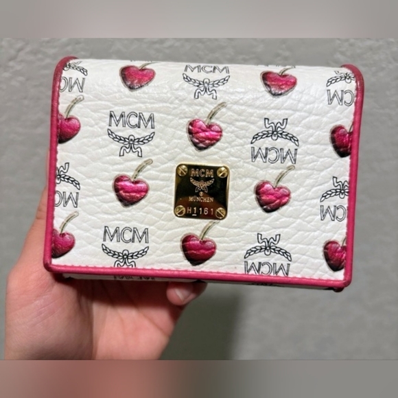 MCM Sweet Visetos Wallet - Picture 16 of 16